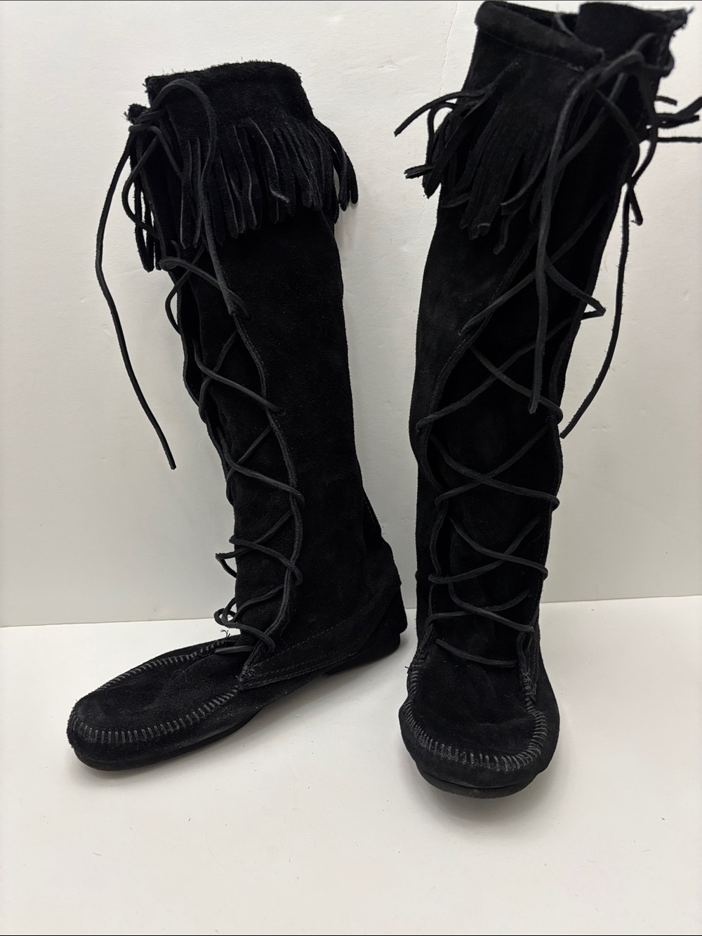 Minnetonka 1929 Black Suede Fringe Lace-Up Knee Boots